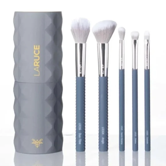 LARUCE Christine 5-Piece Makeup Brush Set - Picture 1 of 6